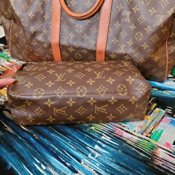 Louis Vuitton Handbags - 😍Thanksgivin SALE😍Authentic Louis Vuitton